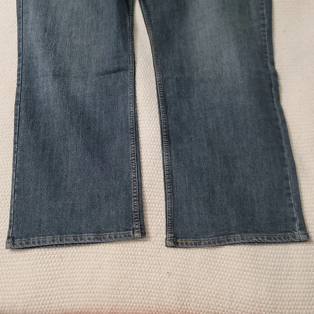 Signature by Levi Strauss signature by